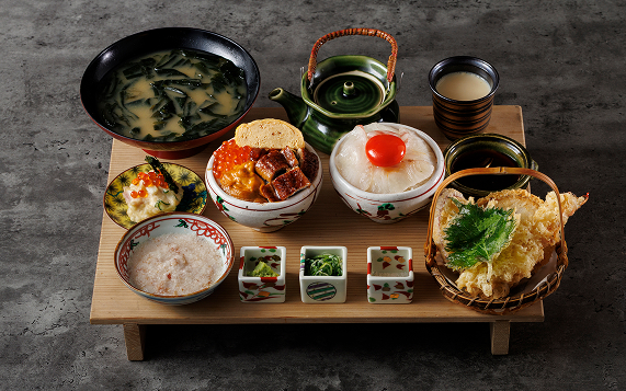2種食べ比べ御膳 白の型