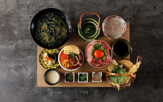 2種食べ比べ御膳 赤の型