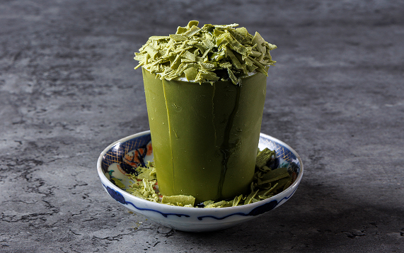 食べられる器の抹茶パフェ