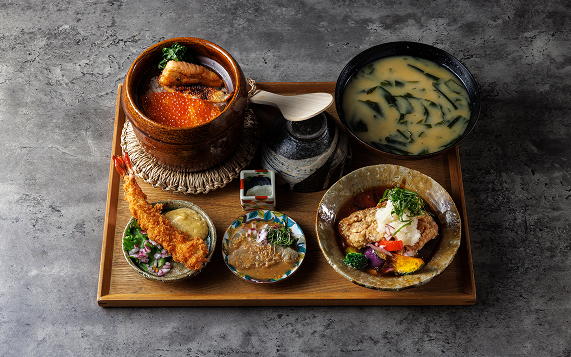 サーモンイクラ土鍋ご飯とみぞれ唐揚げ定食