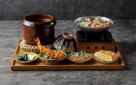 だし香る、レモンみぞれ鍋とエビフライ土鍋ご飯定食